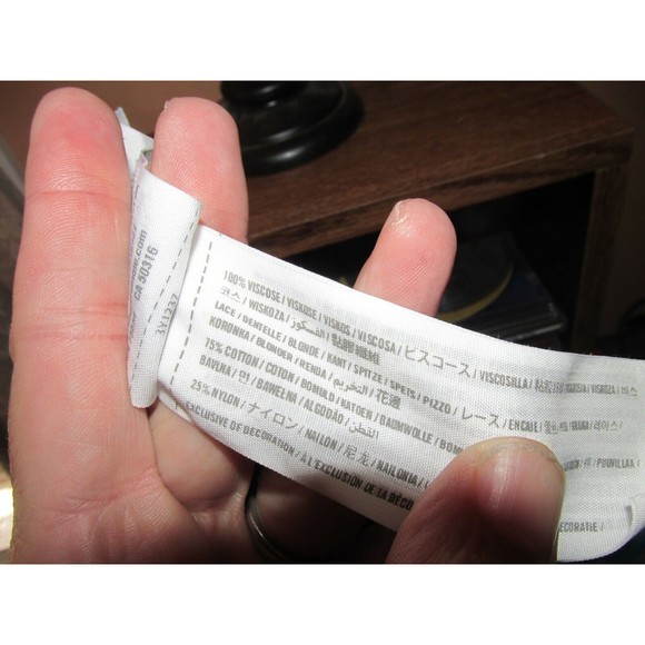 Hollister Women's Blue Lace Overlay Strappy Cold Shoulder Crop Top Size S - Picture 7 of 7